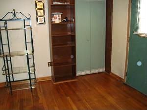 3rd image of 1841 McMasters Ave