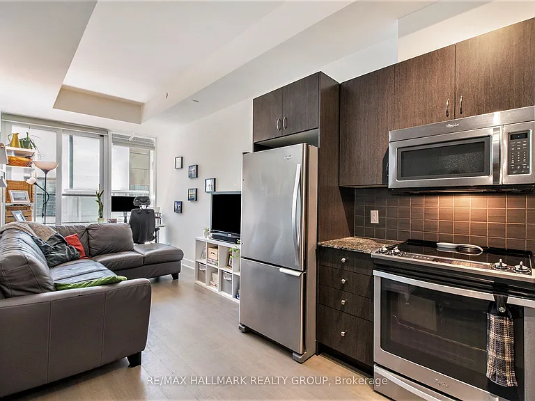 485 Richmond Rd #102 — Photo 9