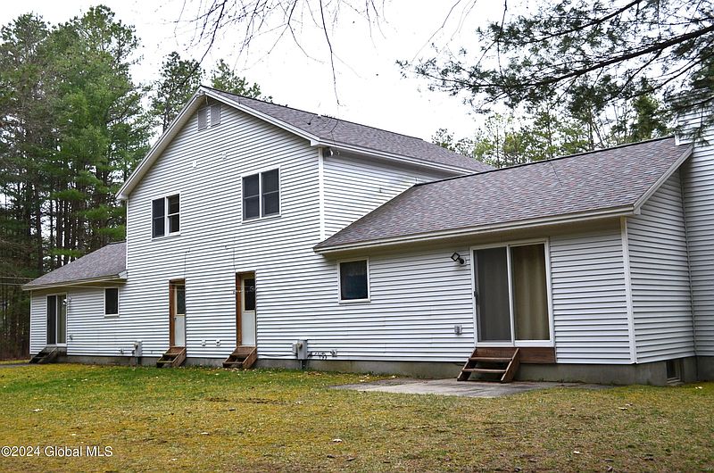 2nd image of 350 Luzerne Road