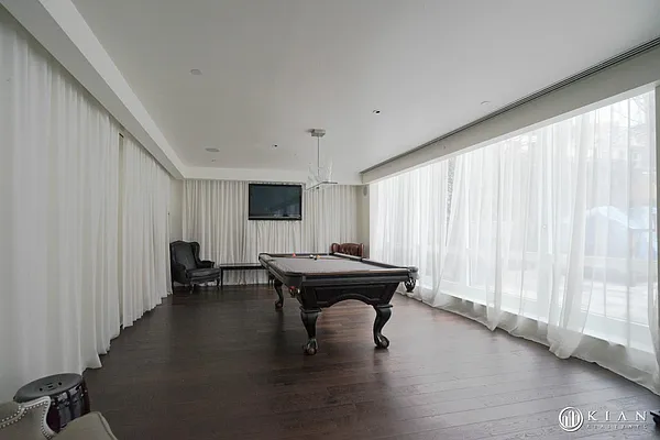 Rented by Kian Realty | media 26