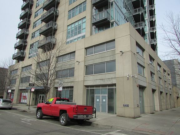 2nd image of 1000 W Leland Ave APT 12E