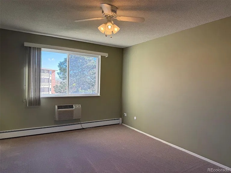 350 S Clinton St #10C — Photo 9