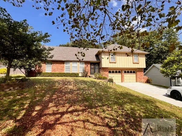 818 W Santa Fe Trl, Kansas City, MO 64145