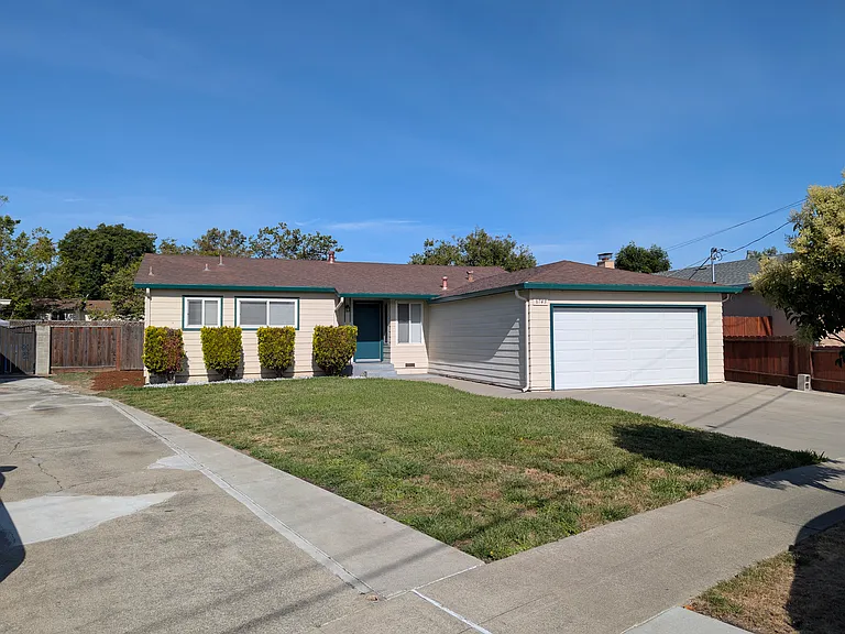 6743 Flanders Drive