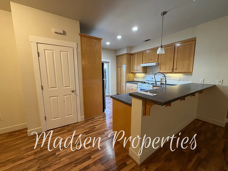 2188 Nord Ave — Photo 5