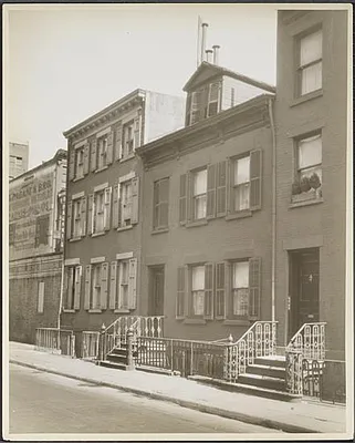 Sold by Compass | media 41