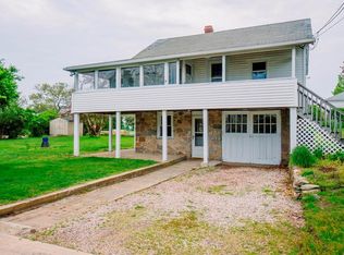 4 Governor Ave, Westerly, RI 02891
