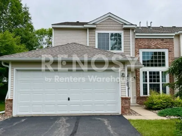 2829 Coach Ln, Chanhassen, MN 55317