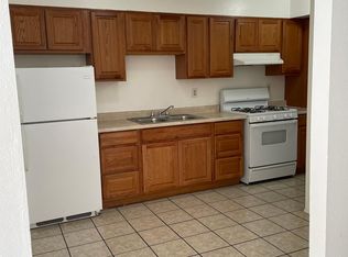 221 W Tulare Ave #P, Visalia, CA 93277