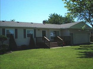 1856 Sheick Rd, Monroe, MI 48162