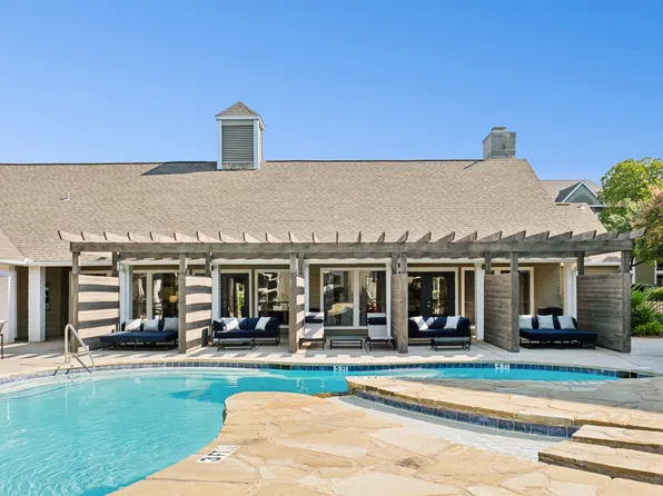 The Arbors of Las Colinas