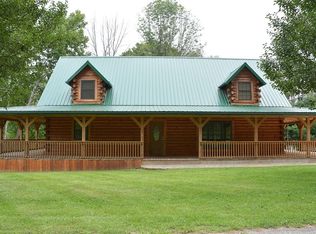 68 Cabin Rd, Oak Hill, OH 45656