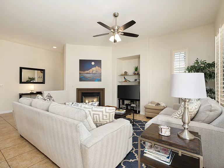 48663 Legacy Dr — Photo 27