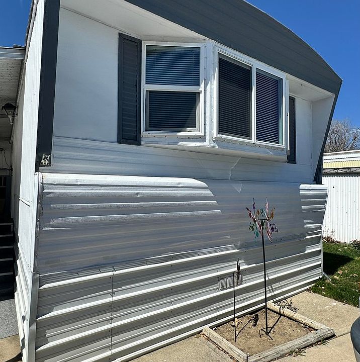 1st image of 729 17th Ave #19