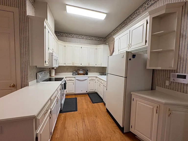 1661 Vintage Ridge Ct — Photo 27