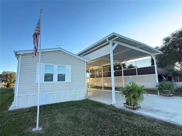 5207 Island View Cir S, Polk City, FL 33868