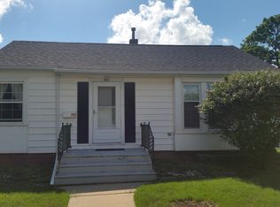 222 2nd Ave NE, Oelwein, IA