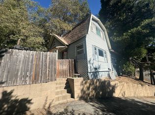 482 Zuger Ct, Crestline, CA 92325
