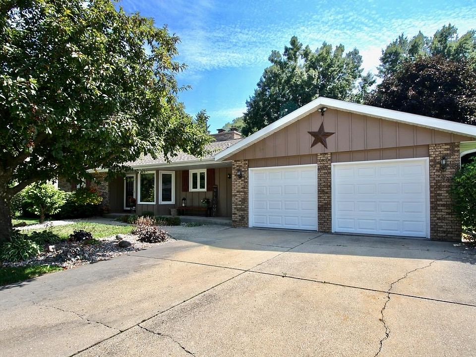 1st image of 2931 Mackintosh Dr