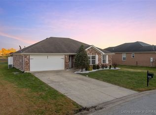 12312 Pinta Place, Sellersburg, IN 47172