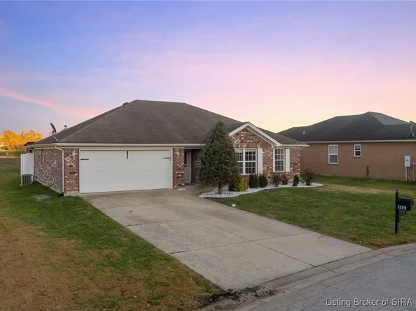 12312 Pinta Place, Sellersburg, IN 47172