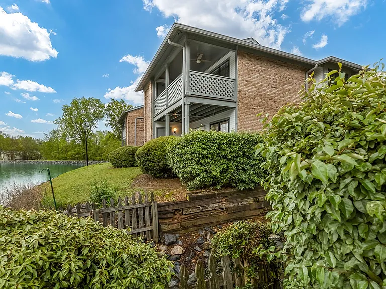 5867 Harris Grove Ln — Photo 6