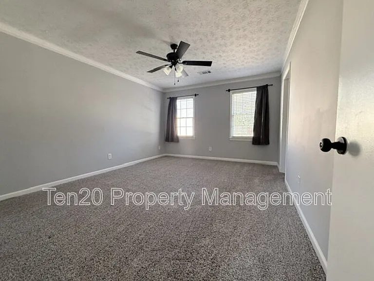 7332 Kirkwood Dr — Photo 7