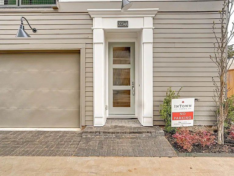 2234 Lou Ellen Ln #A — Photo 10