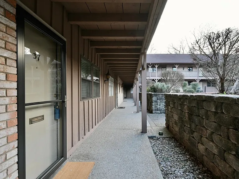 221 N Clifton Ave #37 — Photo 11