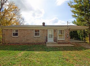 5019 Lakeview Dr, Floyds Knobs, IN 47119