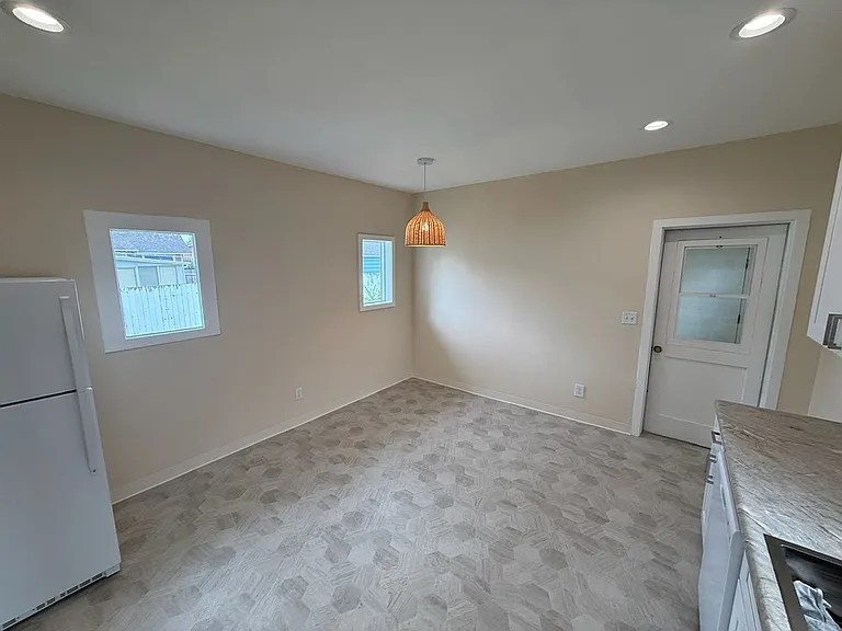 3325 F St — Photo 5