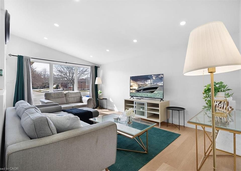 1st image of 37 Lilacside Dr