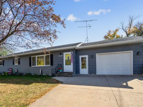 710 Croyden St, Stewart, MN 55385