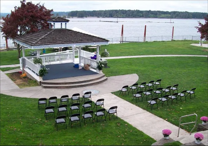 Free summer concerts on the River