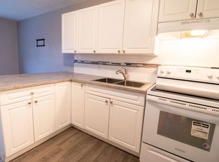 1 Ormond St N #14, Thorold, ON L2V1Y6