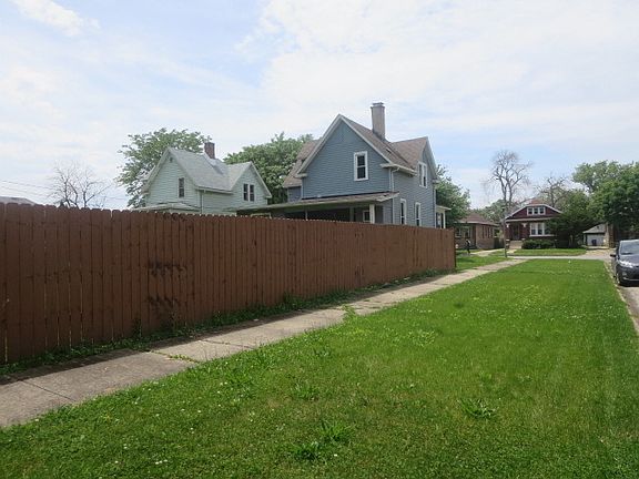 5th image of 1101 S 9th Ave