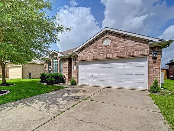 5th image of 6723 Enchanted Crest Dr
