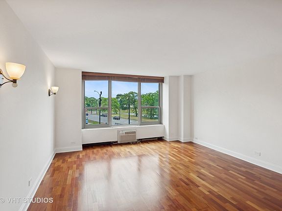 4th image of 1550 N Lake Shore Dr APT 2C