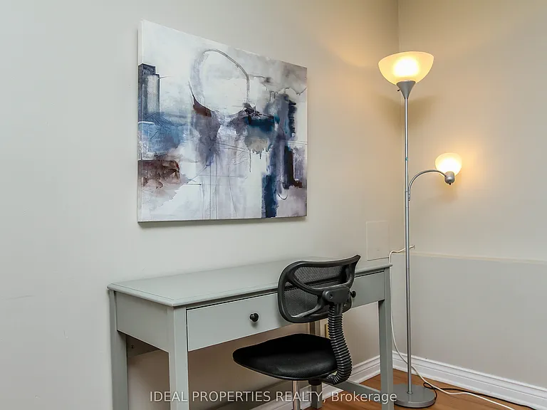 276 Carruthers Ave #A — Photo 5