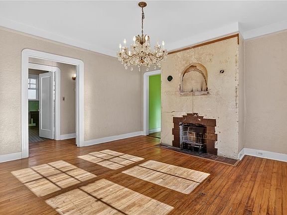 4th image of 2929 Leonidas St