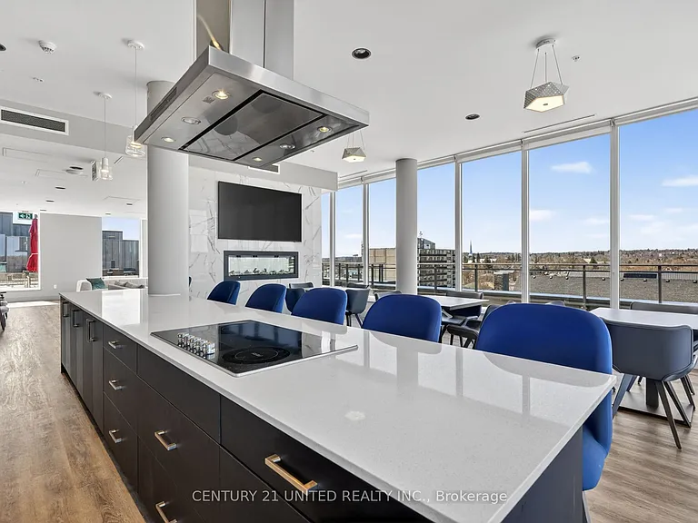 475 George St N #416 — Photo 20