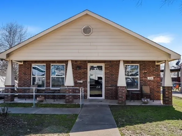 3230 Reynolds Ave, Dallas, TX 75223