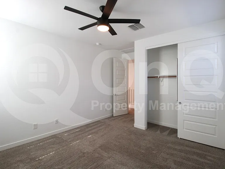1158 E Sabino Dr — Photo 15