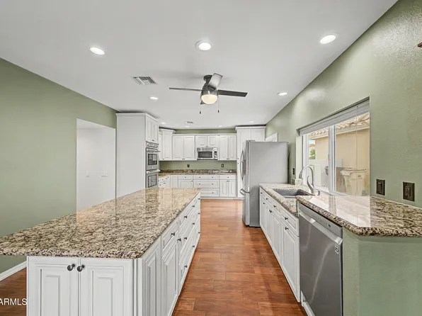 10819 E TWILIGHT Drive, Sun Lakes, AZ 85248