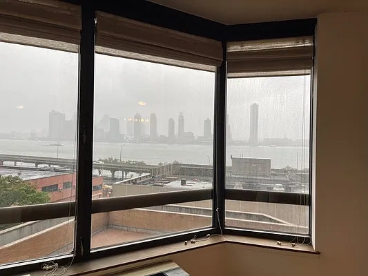 Rented by R New York | media 6