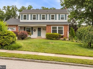 1033 Crozer Ln, Springfield, PA 19064