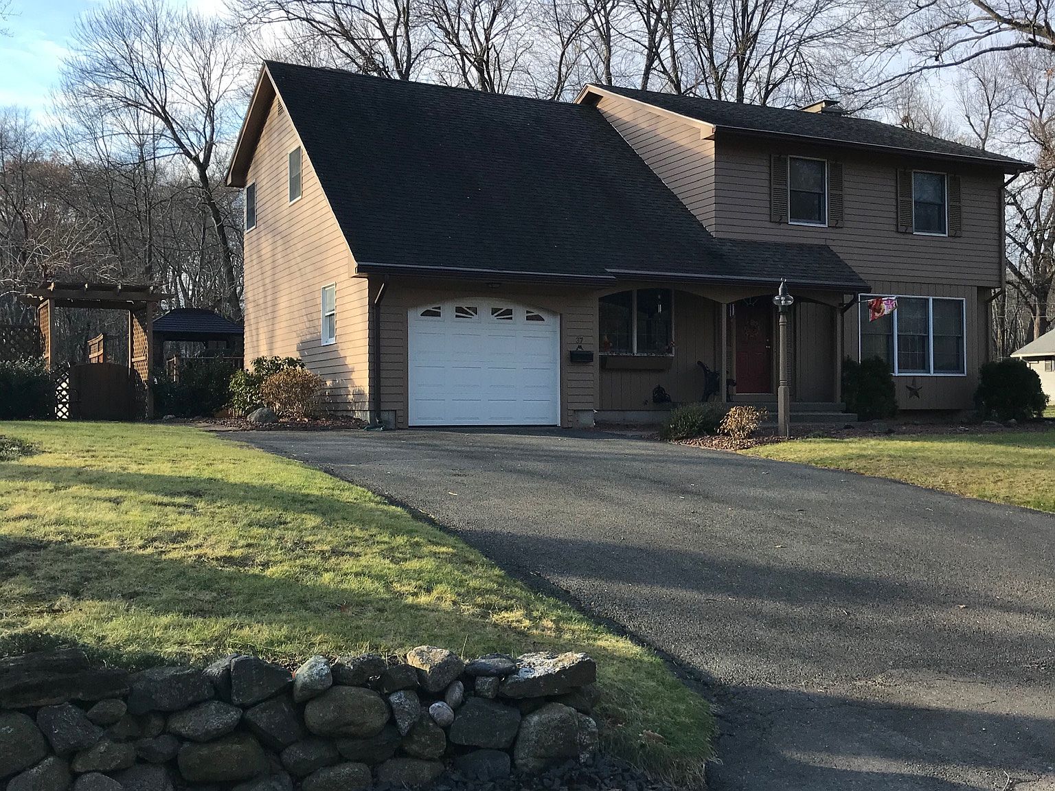 37 Nile Ave, Agawam, MA 01001 Zillow