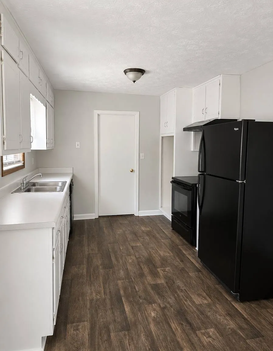 2250 Sandgate Circle in Atlanta, GA 30349 — Photo 3