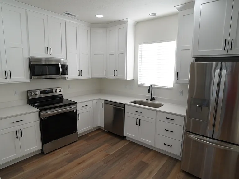 1570 S 150 W — Photo 12