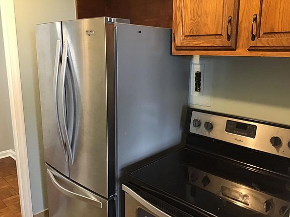 5th image of 11820 Edgewater Dr APT 1022